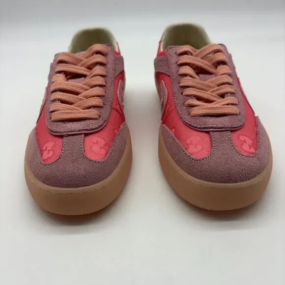 Gucci Women's Vibrant Pink Sneakers - Picture 2 of 7